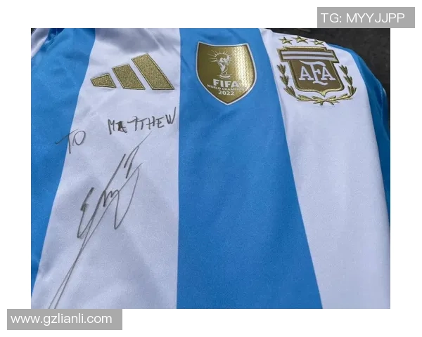 在英国街头偶遇足球明星的奇妙瞬间与粉丝互动的温馨故事